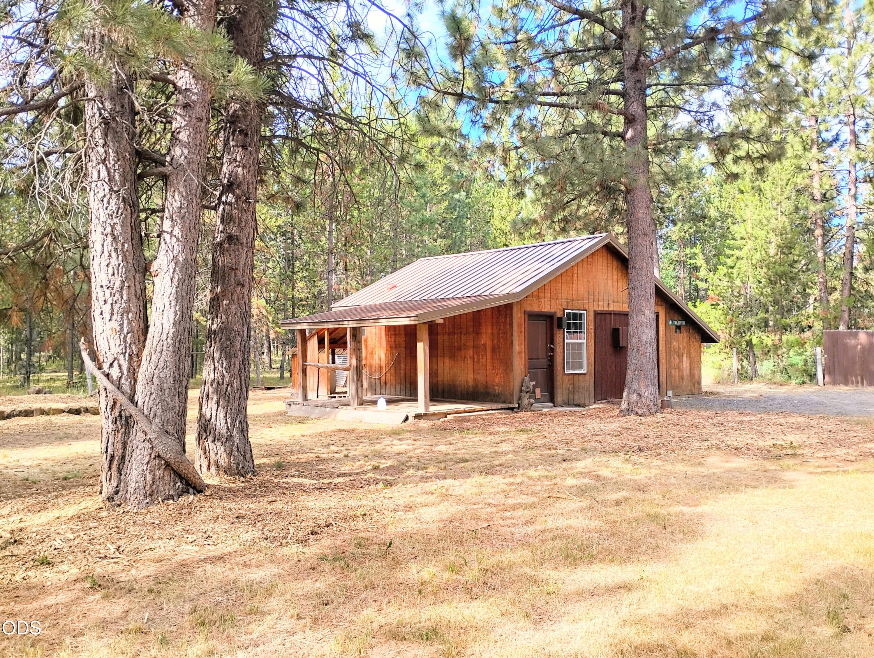 16947 Quartz Hill Road Bend, OR 97707 - Photo 14 of 16