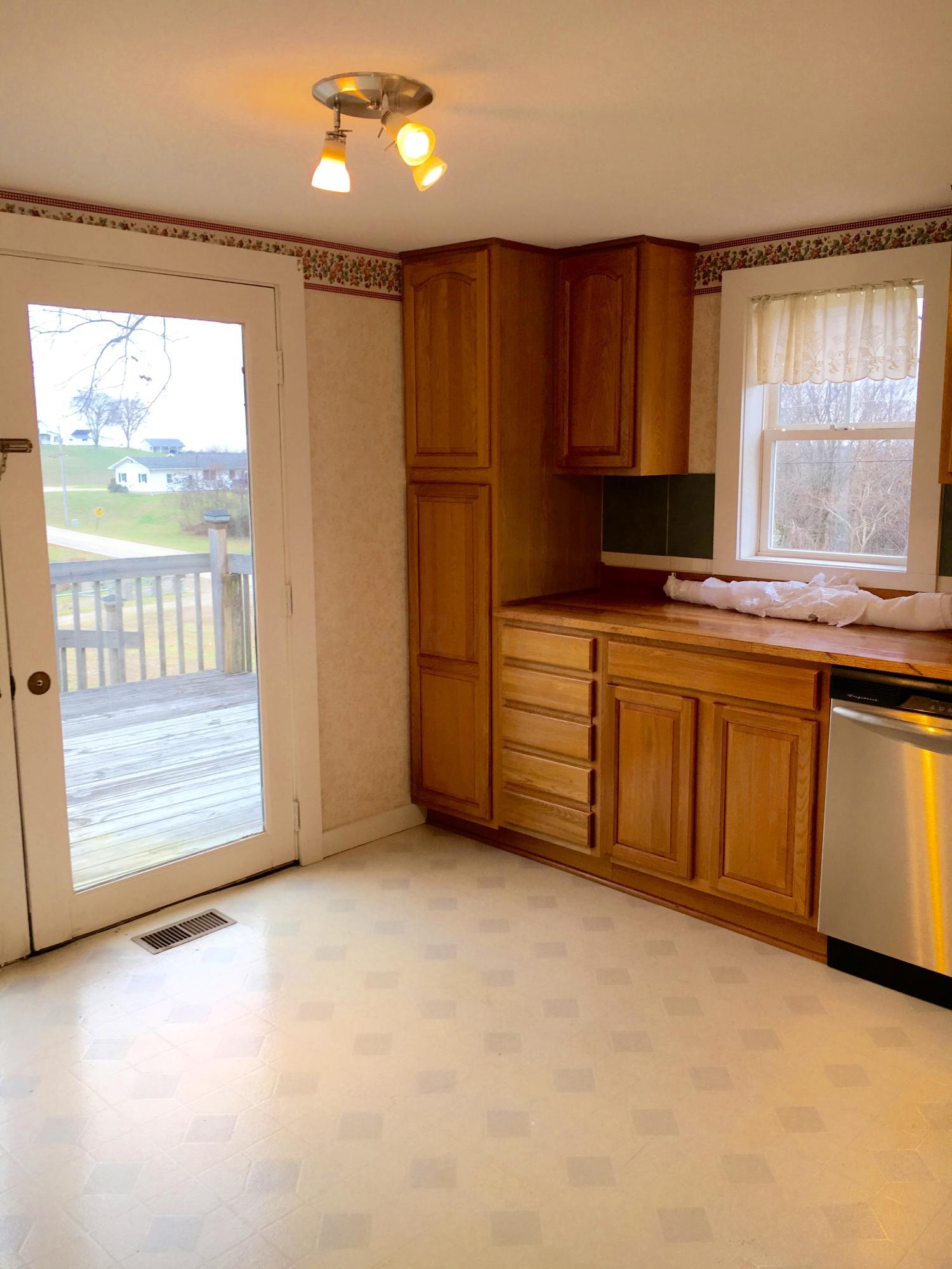 17697 Thompson Ridge Road Laurelville, OH 43135 - Photo 8 of 22