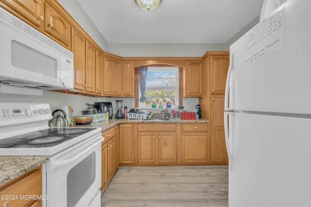 $899,000 | 1591 Salem Street, Lakewood, NJ 08701