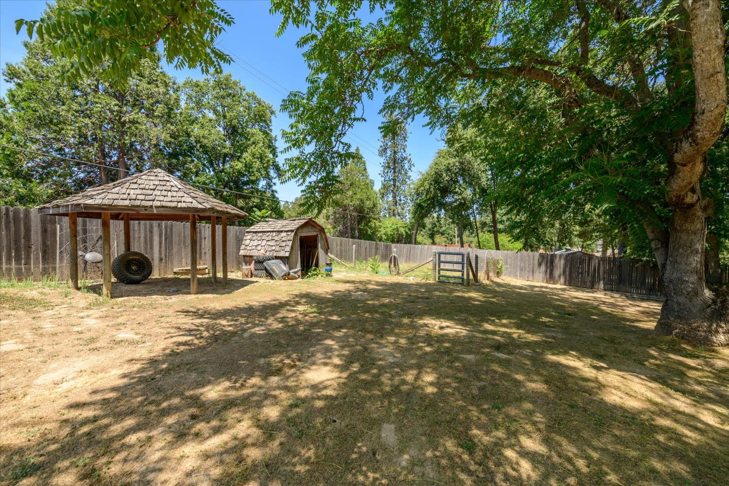 4627 El Dorado Road El Dorado, CA 95623 - Photo 22 of 33