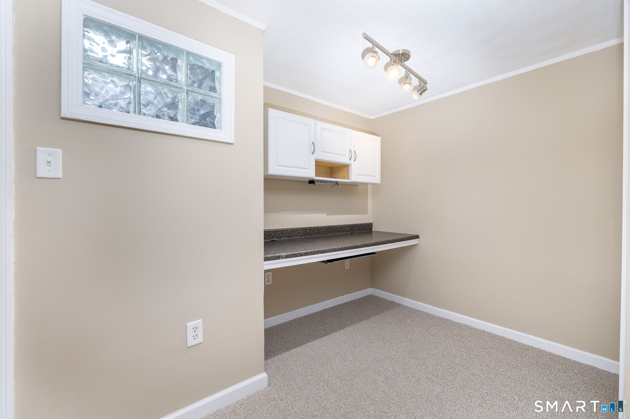 1 Abbott Road, Unit 82 Ellington, CT 06029 - Photo 22 of 33