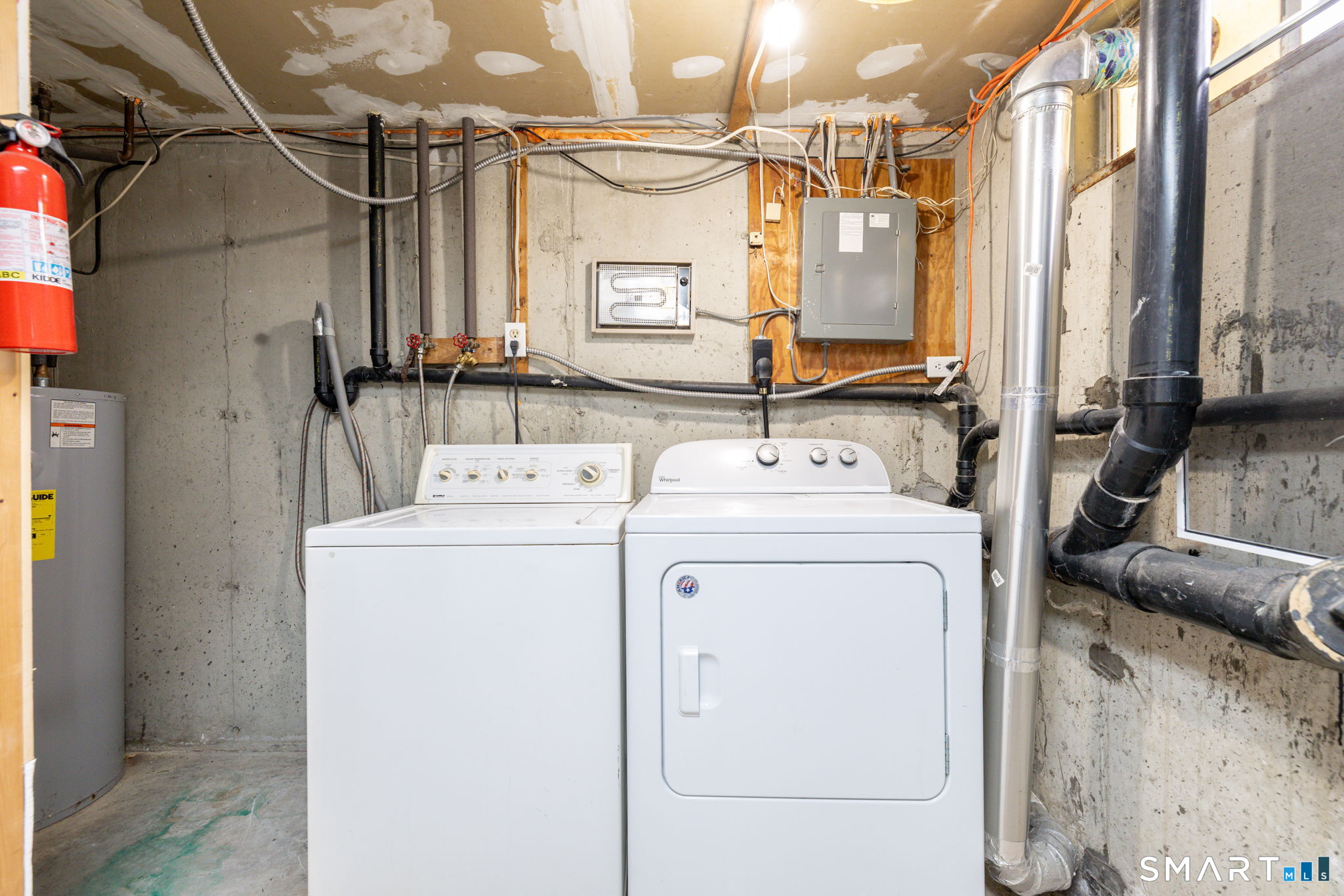 1 Abbott Road, Unit 82 Ellington, CT 06029 - Photo 27 of 33