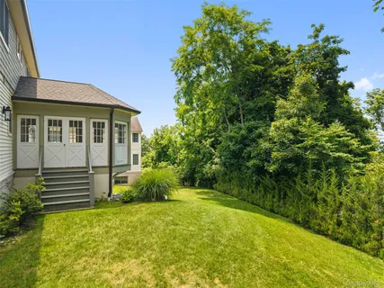 $1,600,000 | 2 Castle Hill Close, Dobbs Ferry, NY 10522
