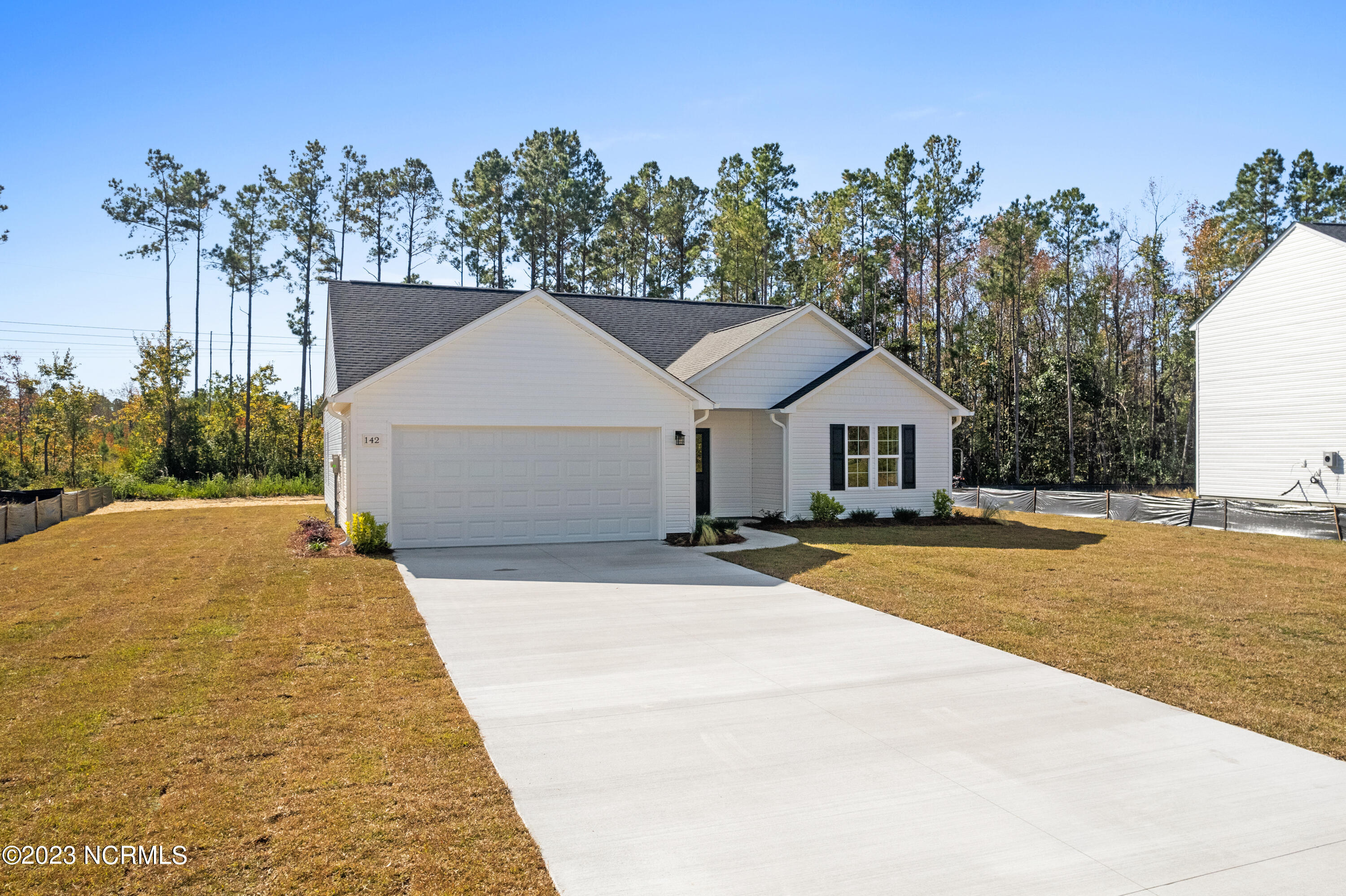 198 Priscilla Place Hampstead, NC 28443 - Photo 6 of 57 Similar to photos - This home is being offered with a bonus room above the garage.
