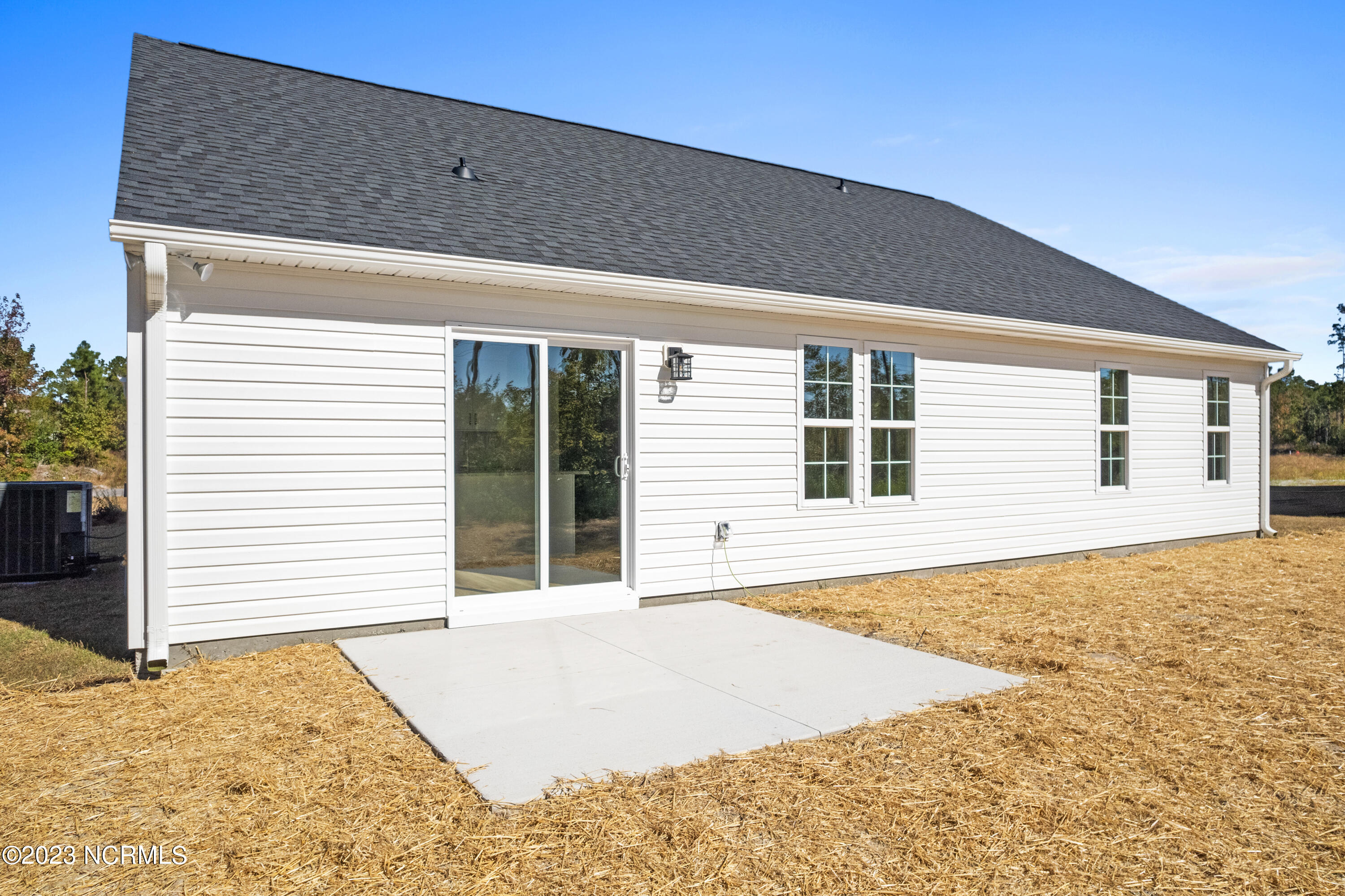 198 Priscilla Place Hampstead, NC 28443 - Photo 8 of 57 Similar to photos - This home is being offered with a bonus room above the garage.