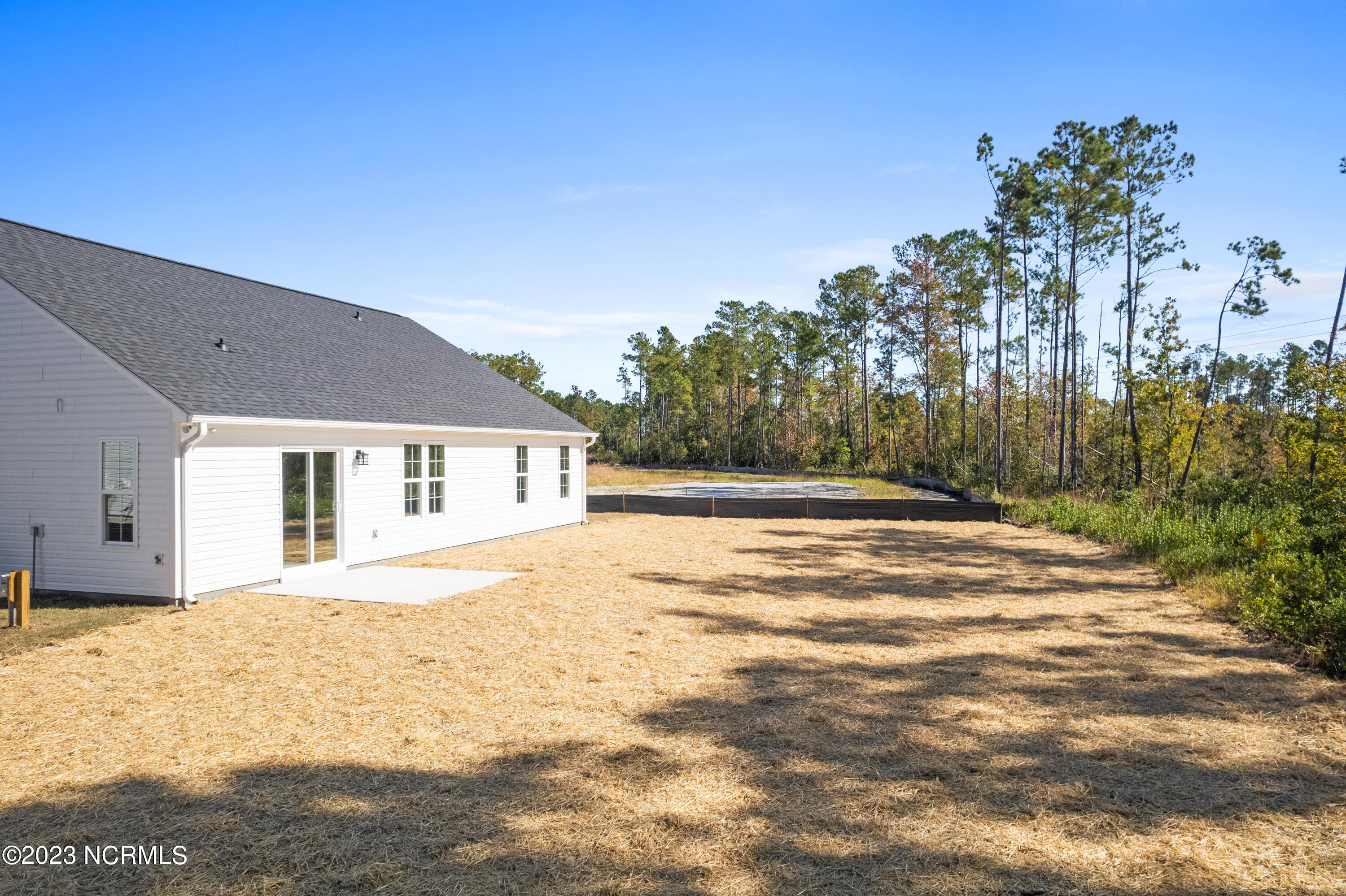198 Priscilla Place Hampstead, NC 28443 - Photo 9 of 57 Similar to photos - This home is being offered with a bonus room above the garage.