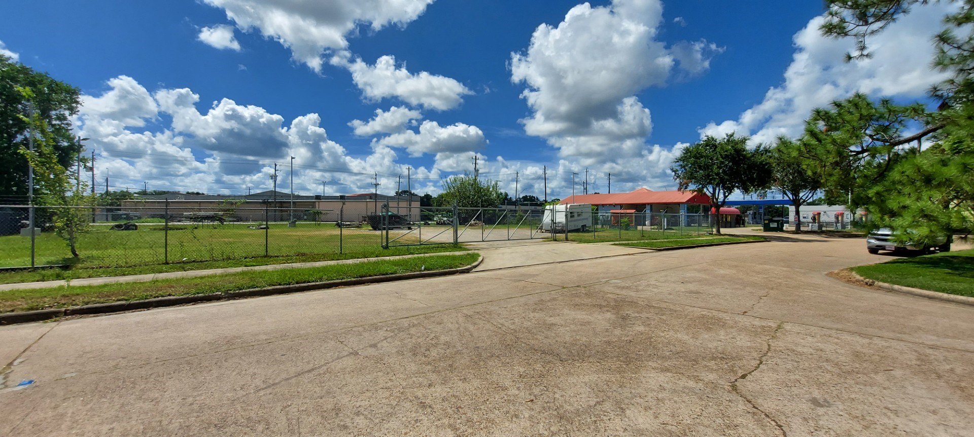 10018 Ramey Street Houston, TX 77075 - Photo 2 of 14 a view of a street