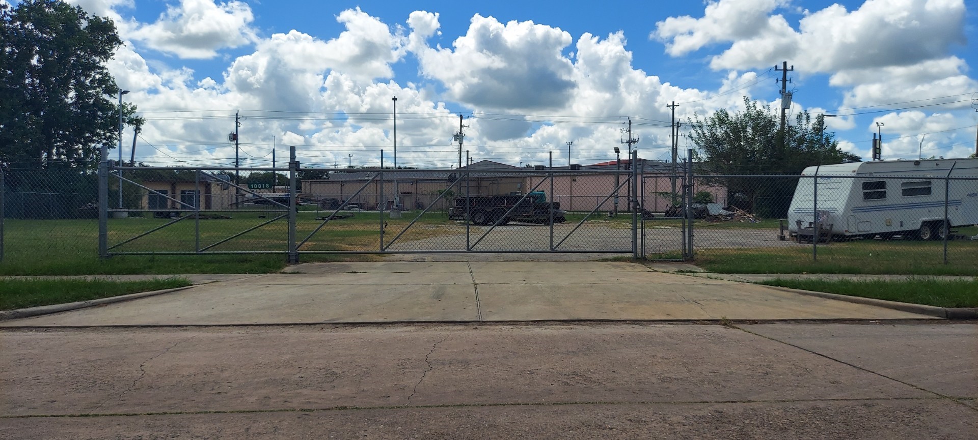 10018 Ramey Street Houston, TX 77075 - Photo 7 of 14 a view of a city