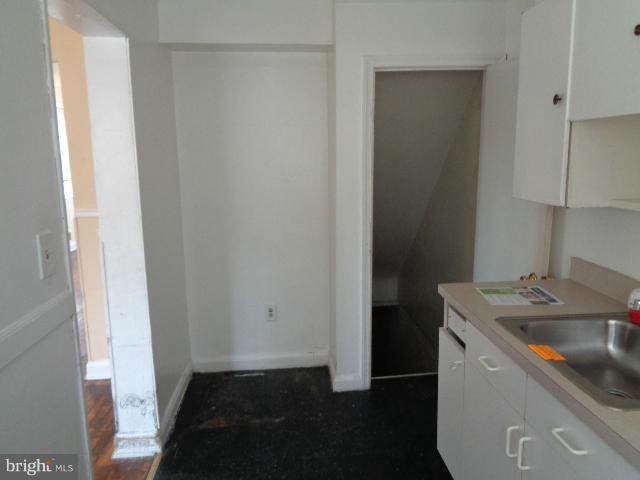 1943 Quentin Road Dundalk, MD 21222 - Photo 5 of 16 Kitchen