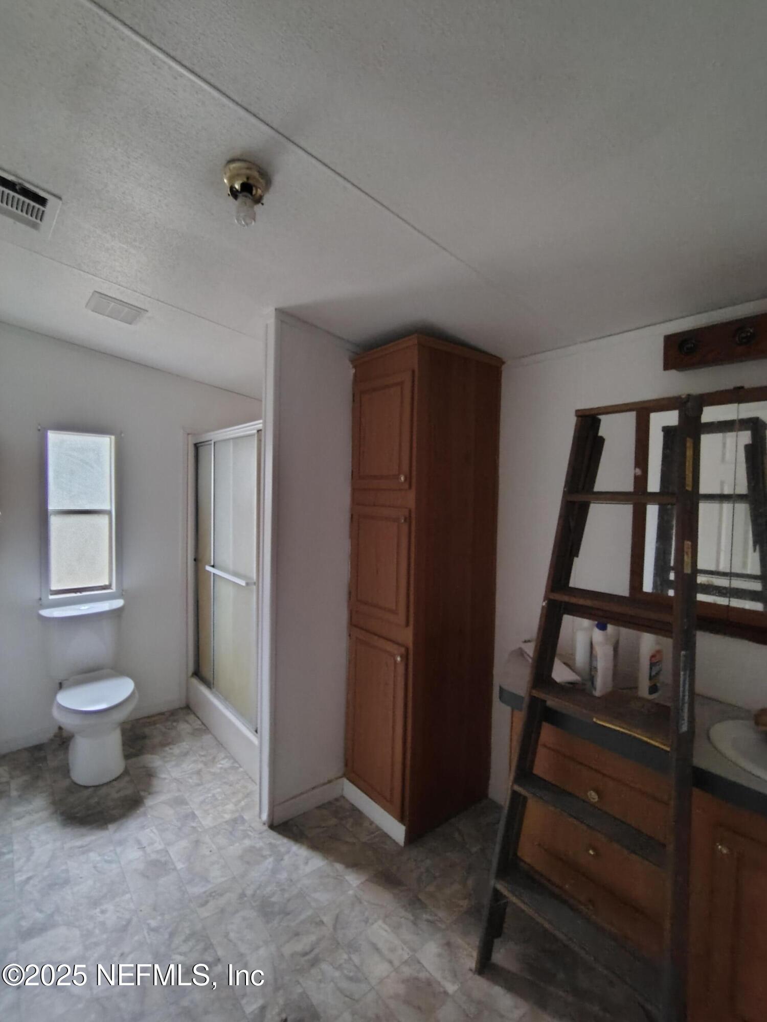 107 Peebles Road Interlachen, FL 32148 - Photo 20 of 41 Bath 1 Master