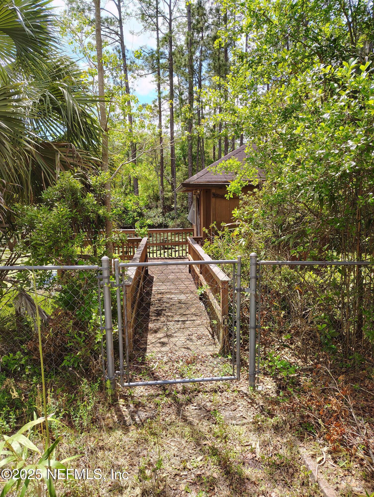 107 Peebles Road Interlachen, FL 32148 - Photo 38 of 41 IMG_20250405_125403482_HDR
