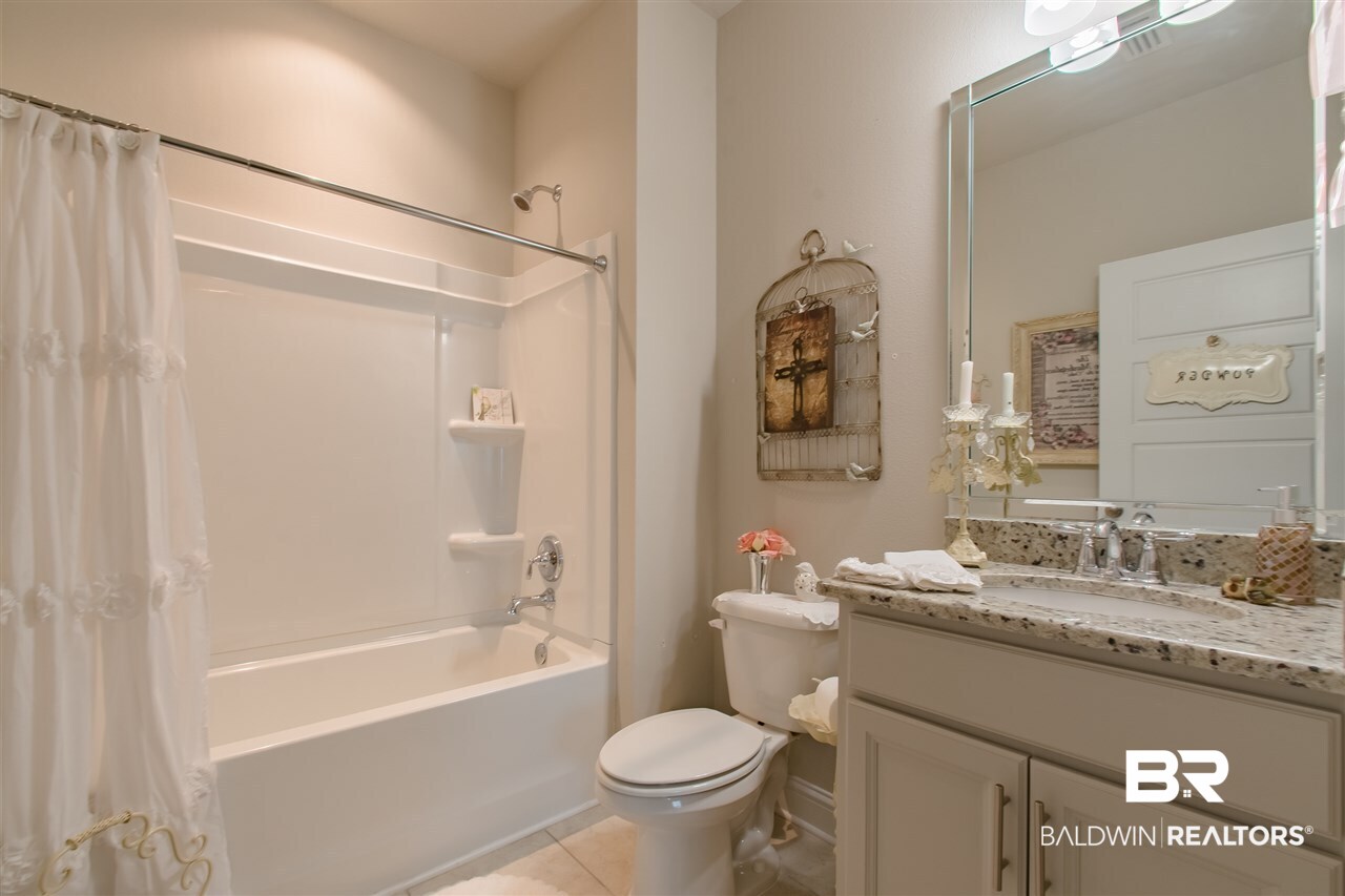 866 Onyx Lane Fairhope, AL 36532 - Photo 31 of 40 Bathroom 3