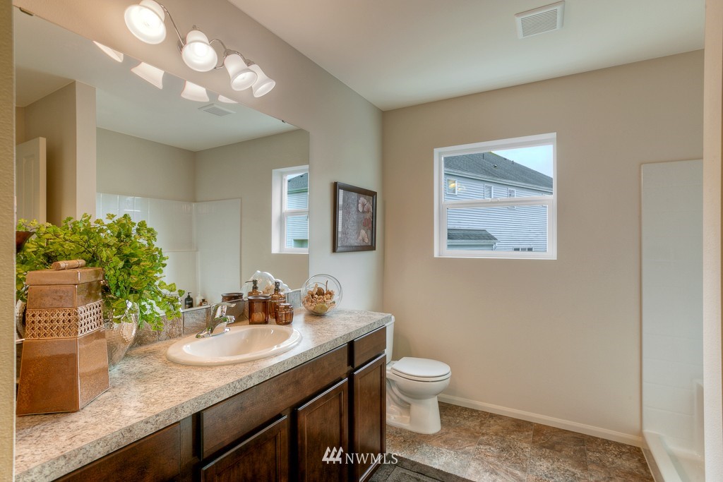 3713 202nd ( 3) Place Southeast Bothell, WA 98012 - Photo 14 of 20 Gallery Image 14
