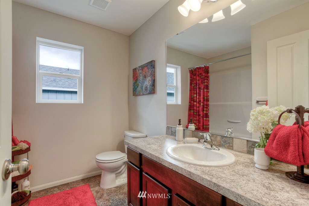 3713 202nd ( 3) Place Southeast Bothell, WA 98012 - Photo 19 of 20 Gallery Image 19