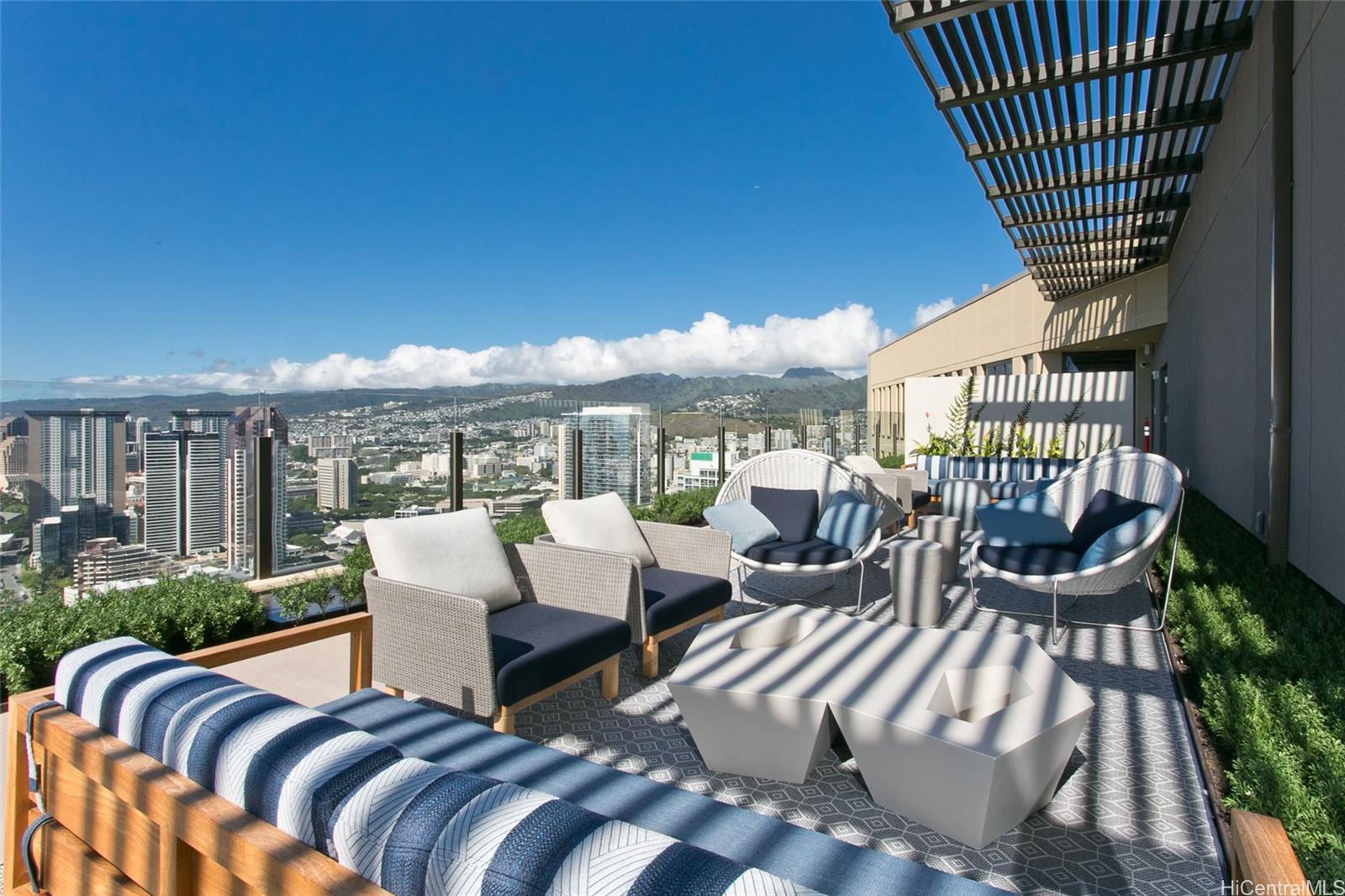 987 Queen Street, Unit 2516 Honolulu, HI 96814 - Photo 17 of 23