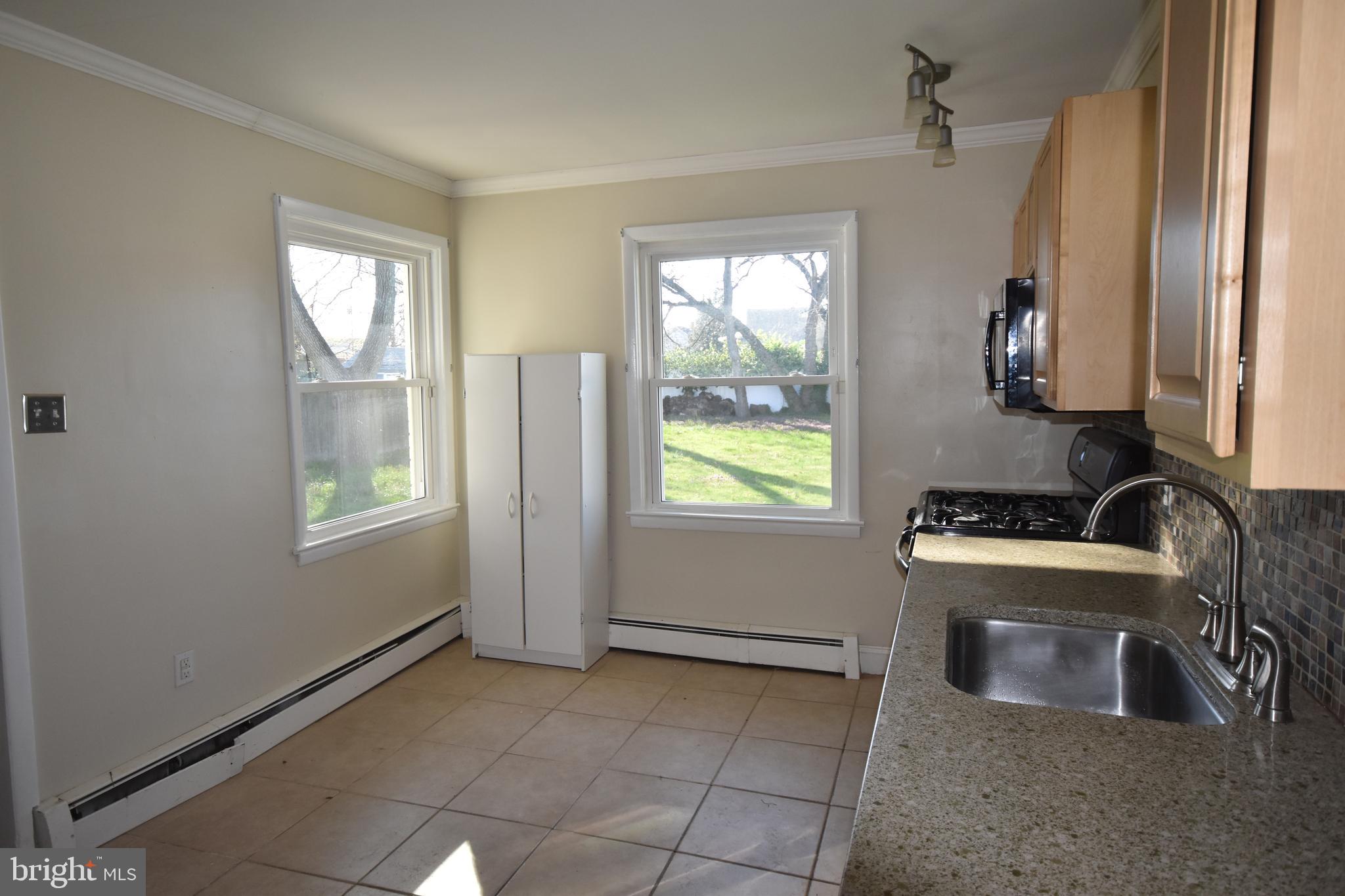 217 Whittaker Street Riverside, NJ 08075 - Photo 10 of 17