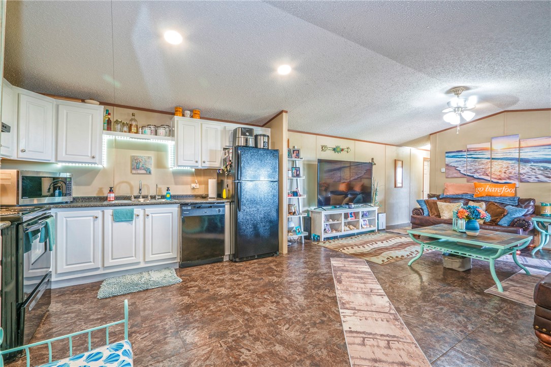 312 Kring Road Aransas Pass, TX 78336 - Photo 30 of 39