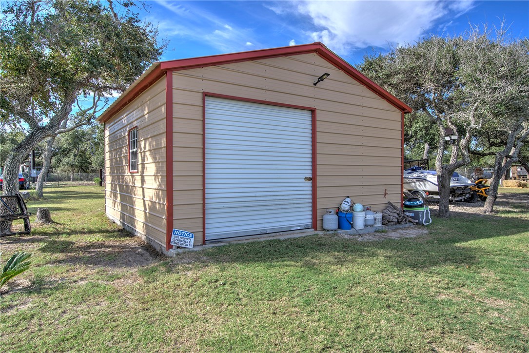 312 Kring Road Aransas Pass, TX 78336 - Photo 7 of 39