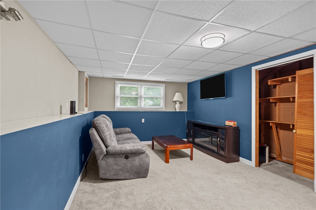 204 Shenandoah Road Warwick, RI 02886 - Photo 25 of 35