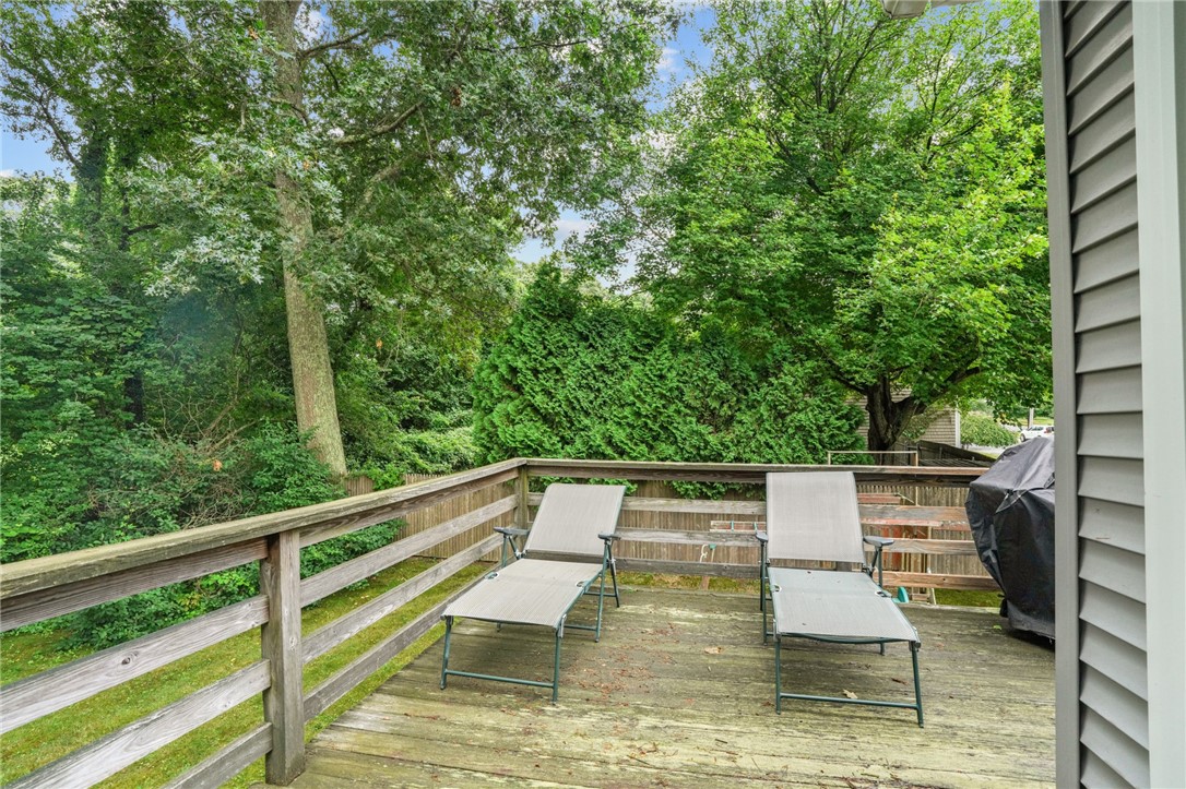 204 Shenandoah Road Warwick, RI 02886 - Photo 28 of 35