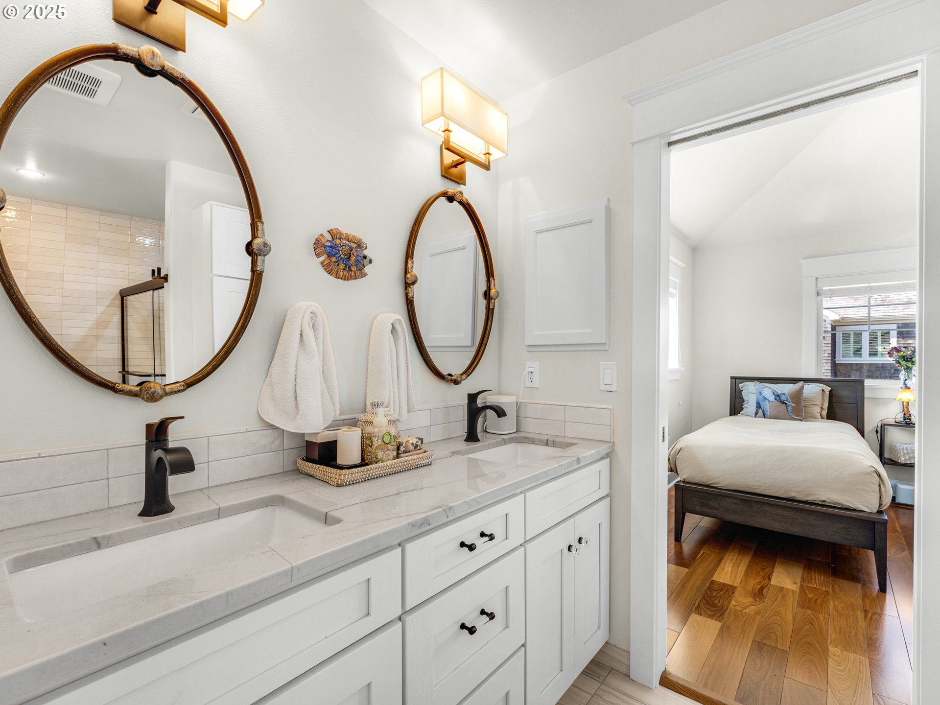 89062 Pinehurst Road Gearhart, OR 97138 - Photo 31 of 42 a bathroom with a sink and a mirror