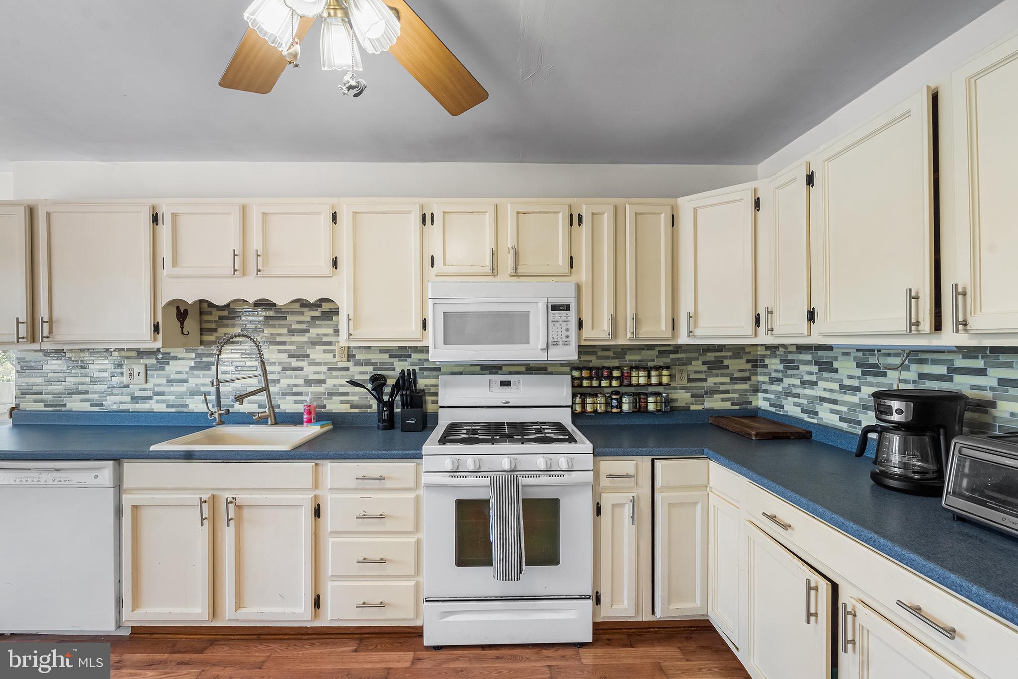362 South Hook Road Pennsville, NJ 08070 - Photo 16 of 61 Gallery Image 16