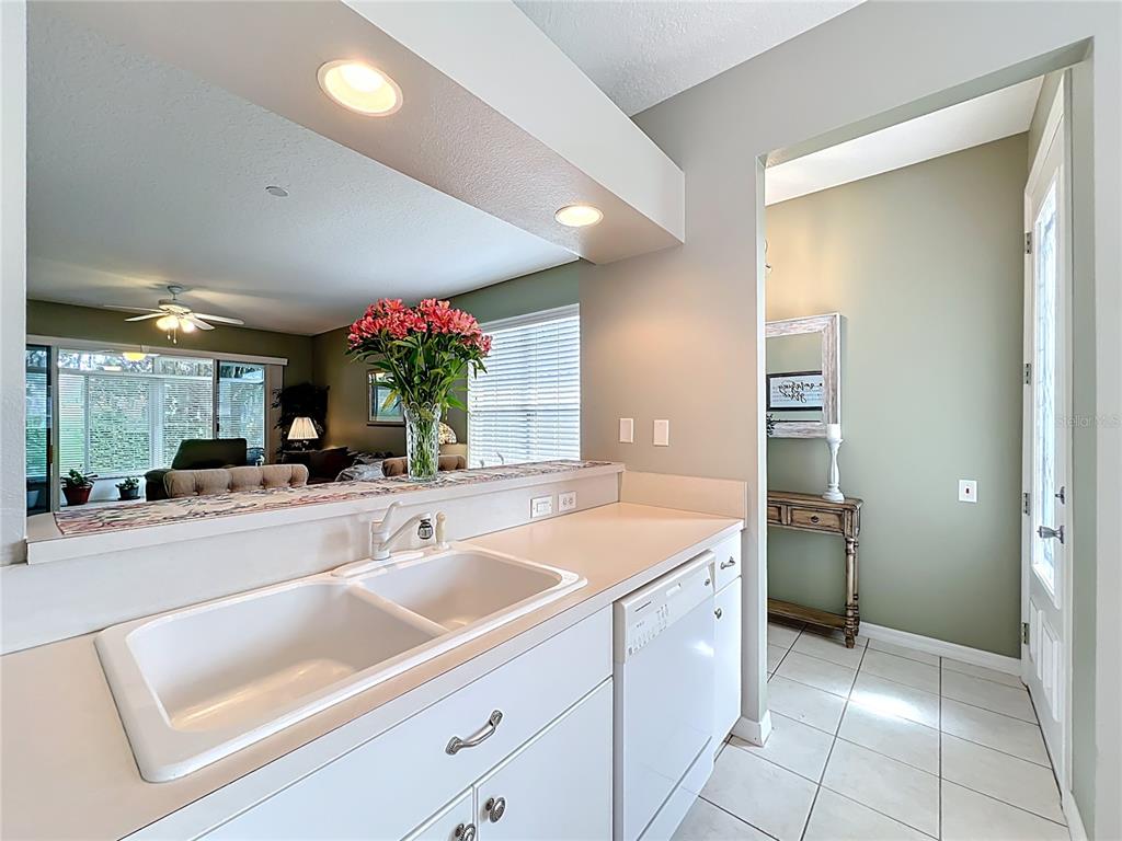 5643 Bounty Circle Tavares, FL 32778 - Photo 15 of 59