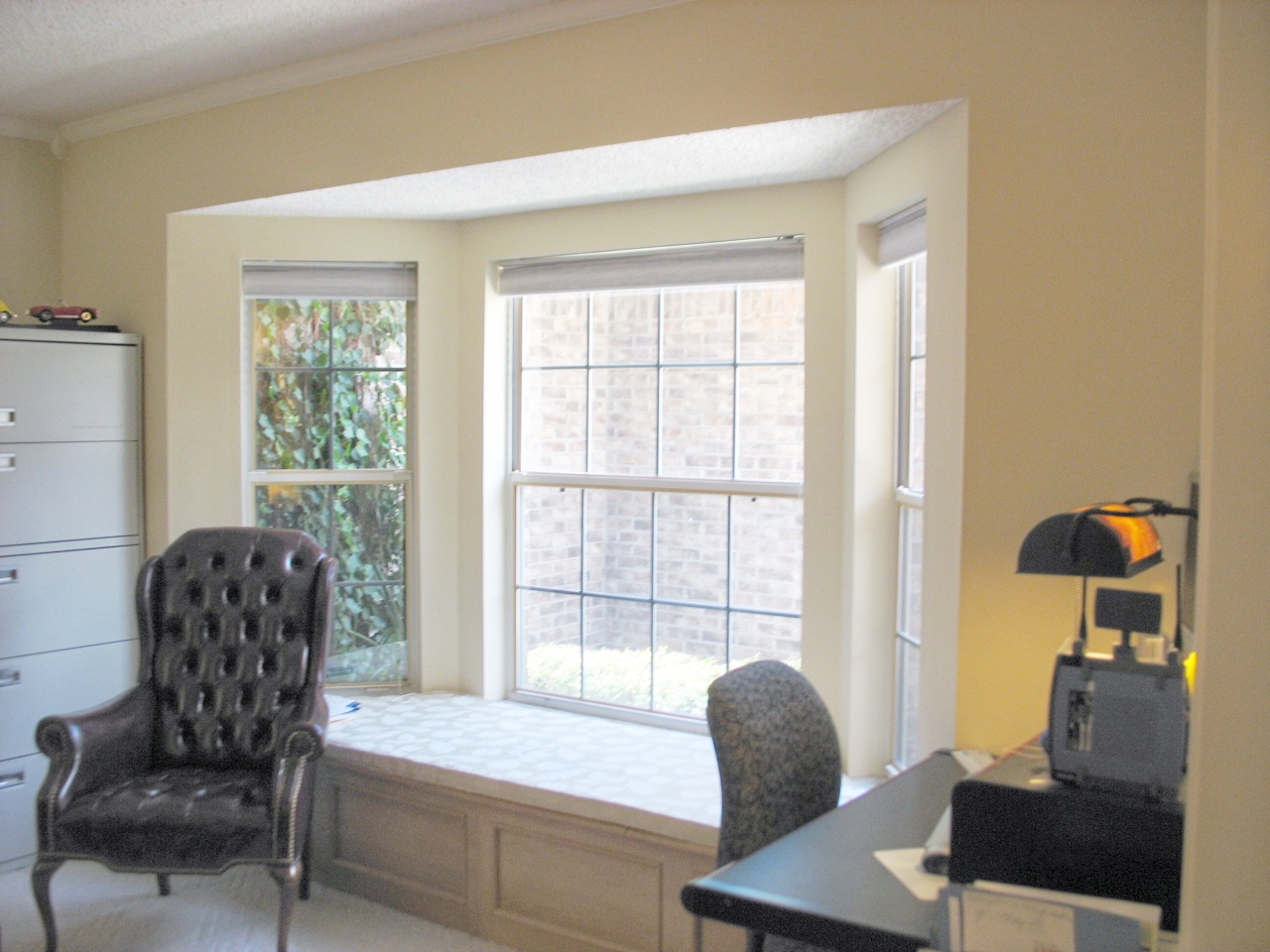 Bay Window w/ storage space