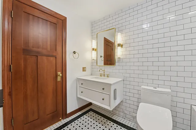 $3,000 | 4432 North Winchester Avenue, Unit 2N, Chicago, IL 60640