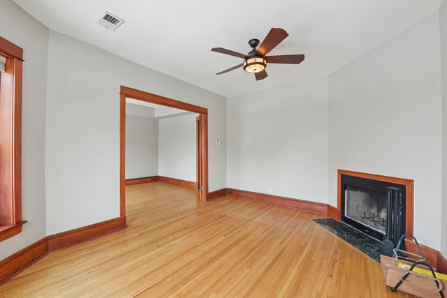 $3,000 | 4432 North Winchester Avenue, Unit 2N, Chicago, IL 60640