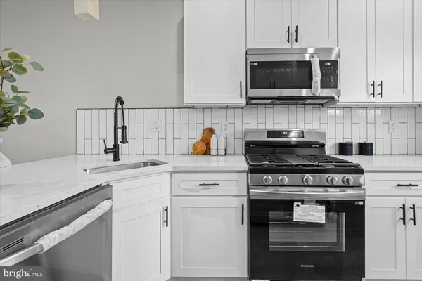 $229,900 | 13 South Hilton Street, Baltimore, MD 21229