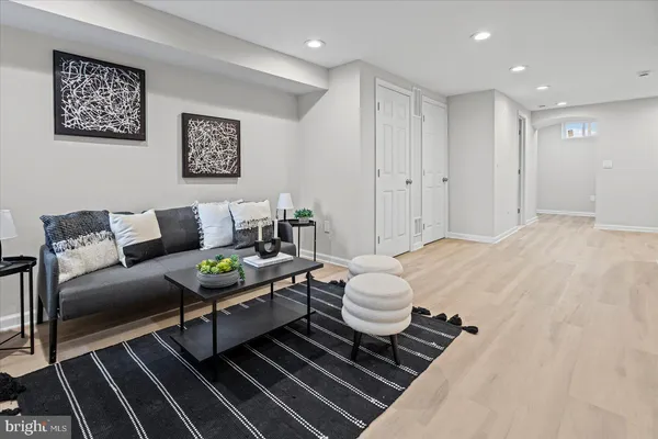 $229,900 | 13 South Hilton Street, Baltimore, MD 21229