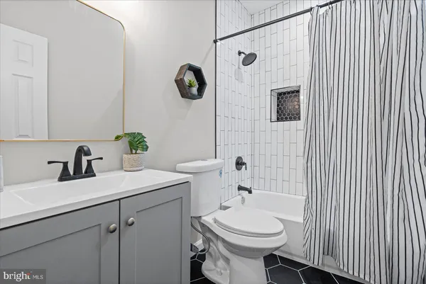 $229,900 | 13 South Hilton Street, Baltimore, MD 21229