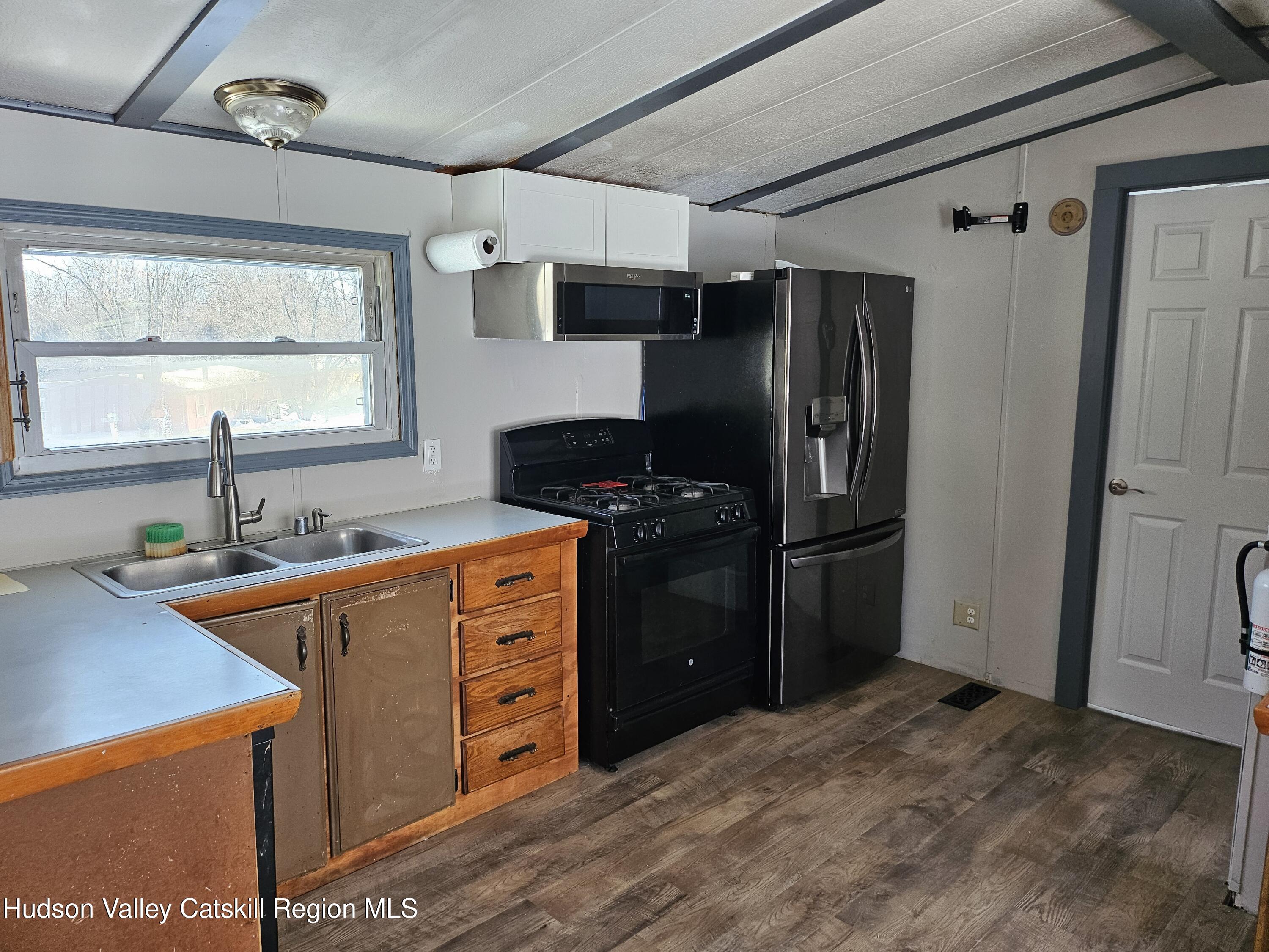 40 Indiana Street Port Ewen, NY 12466 - Photo 15 of 32 20260204_131840