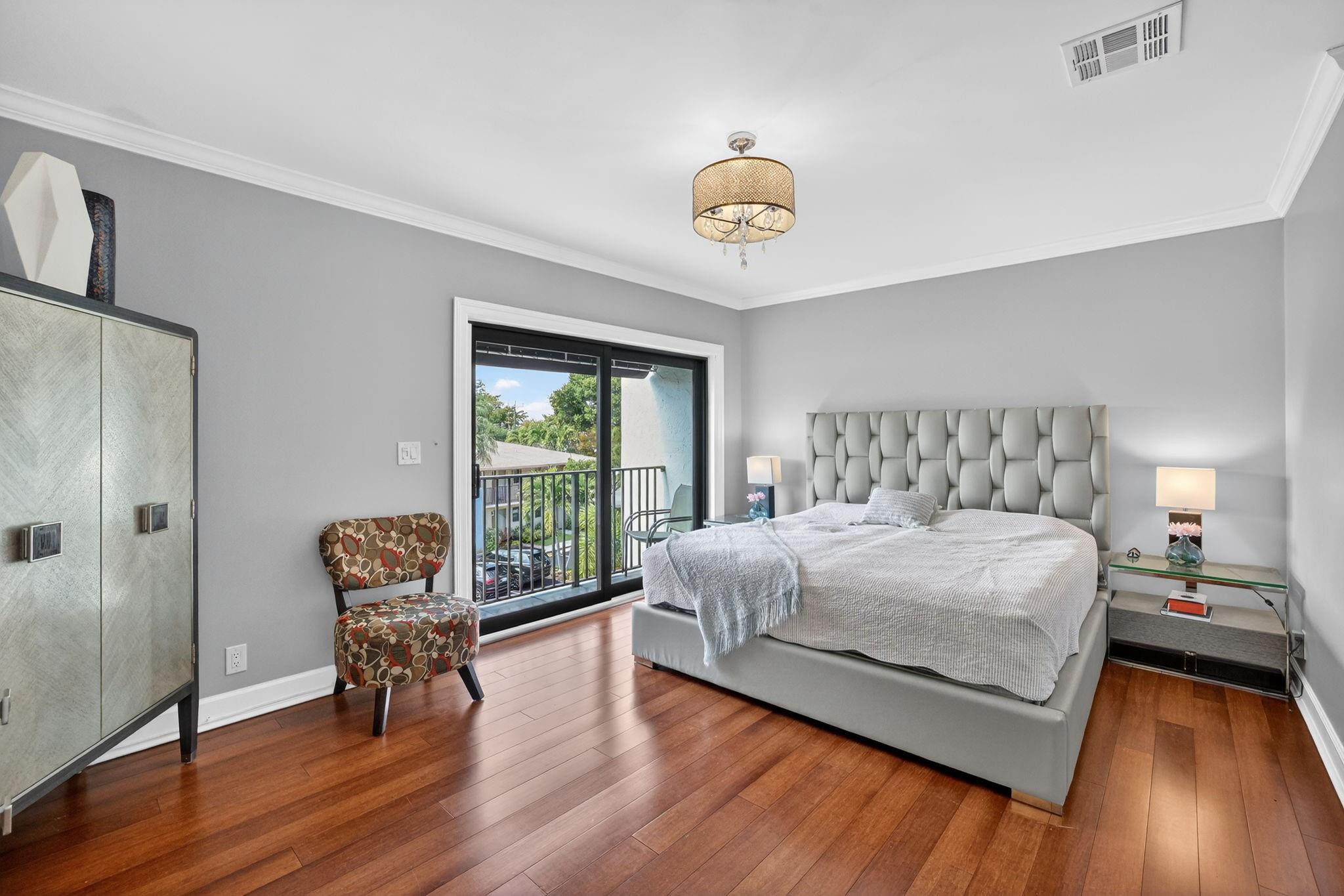 3000 Northeast 8th Terrace, Unit B4 Wilton Manors, FL 33334 - Photo 4 of 40 Photo 4