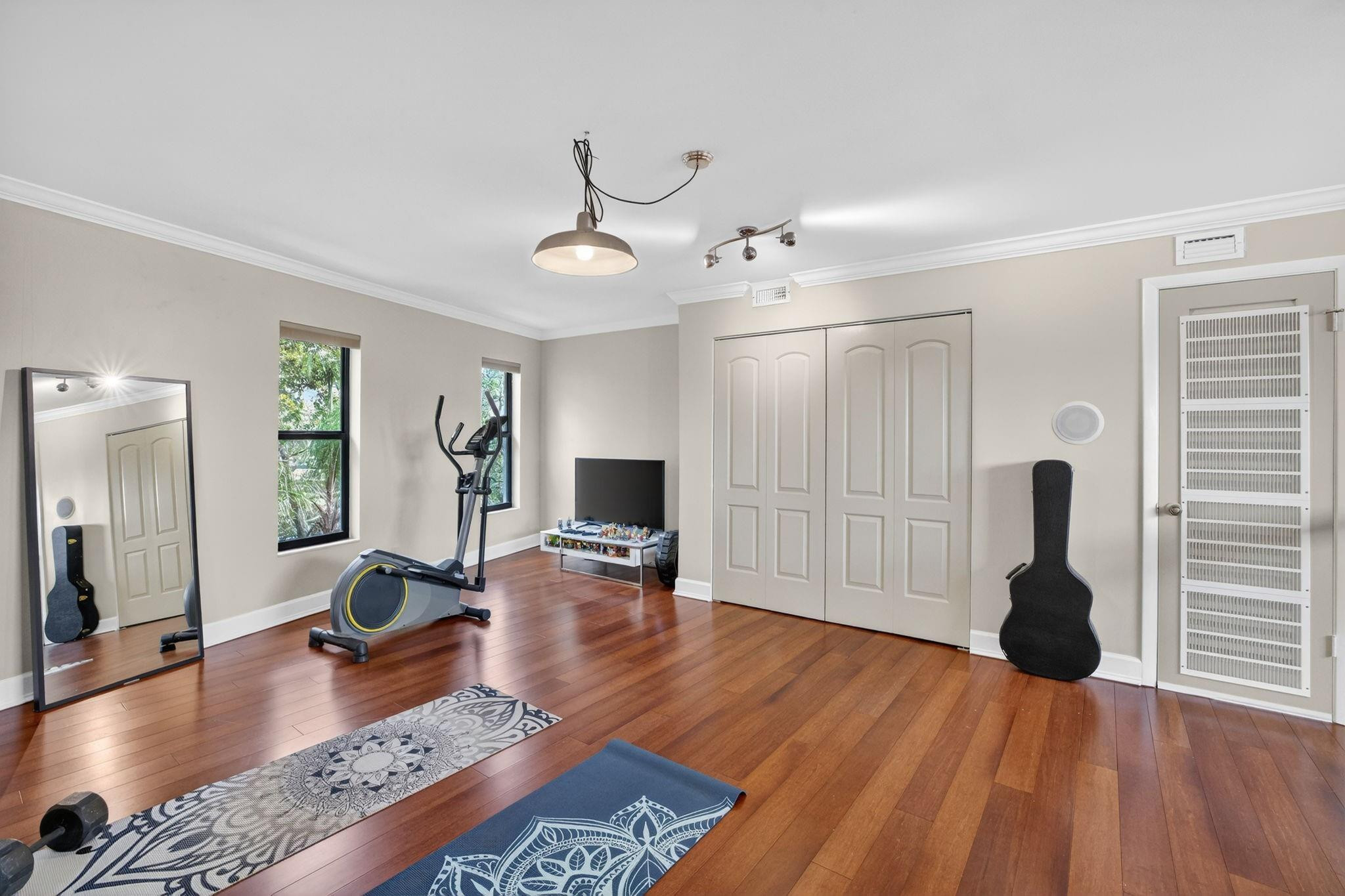 3000 Northeast 8th Terrace, Unit B4 Wilton Manors, FL 33334 - Photo 5 of 40 Photo 5