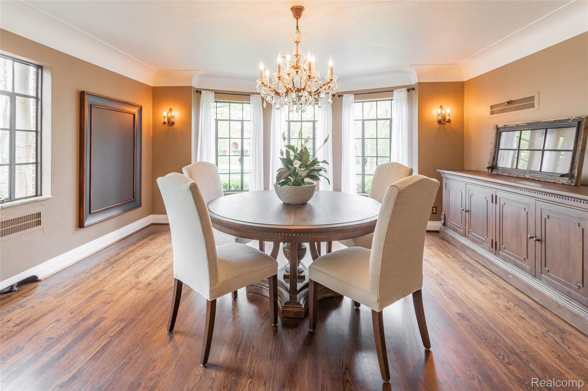 304 Barden Road Bloomfield Hills, MI 48304 - Photo 8 of 53 08.jpg