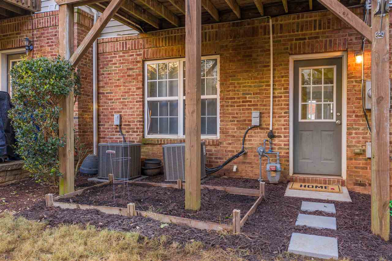 7247 Galon Glen Road Raleigh, NC 27613 - Photo 13 of 21 Main Floor Patio