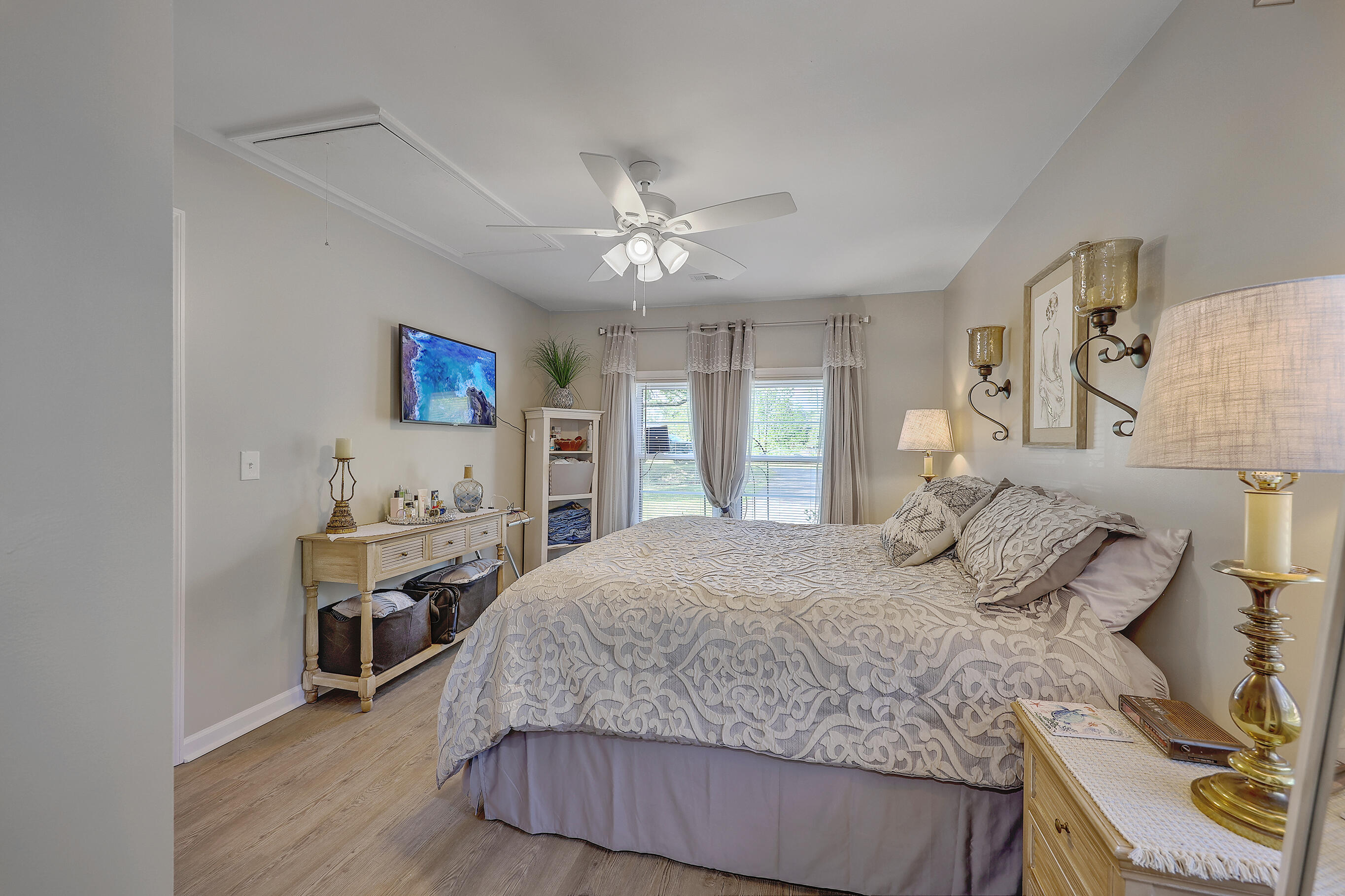 100 Haynesville Road Moncks Corner, SC 29461 - Photo 17 of 33 Wood flooring