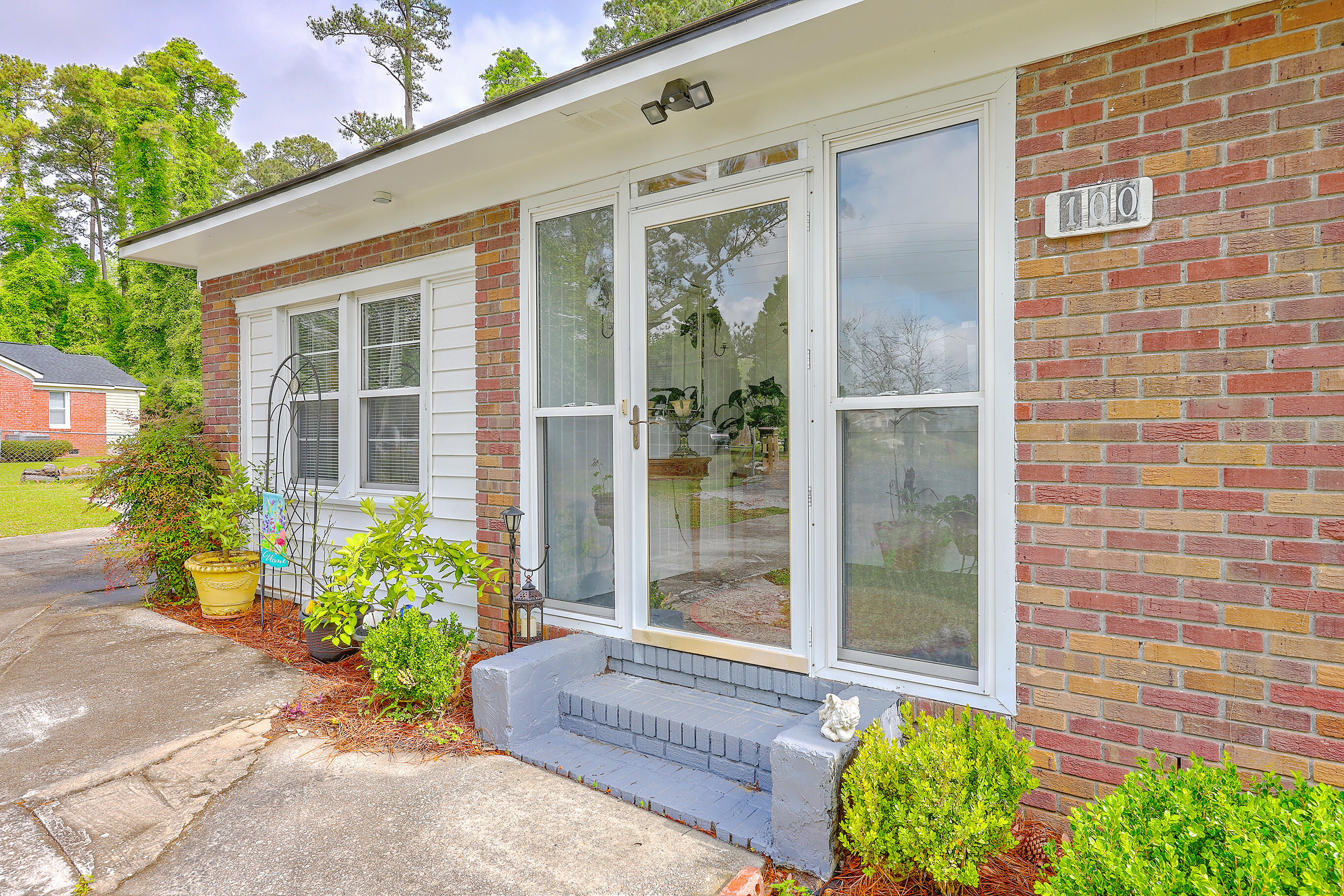 100 Haynesville Road Moncks Corner, SC 29461 - Photo 2 of 33 Enclosed porch