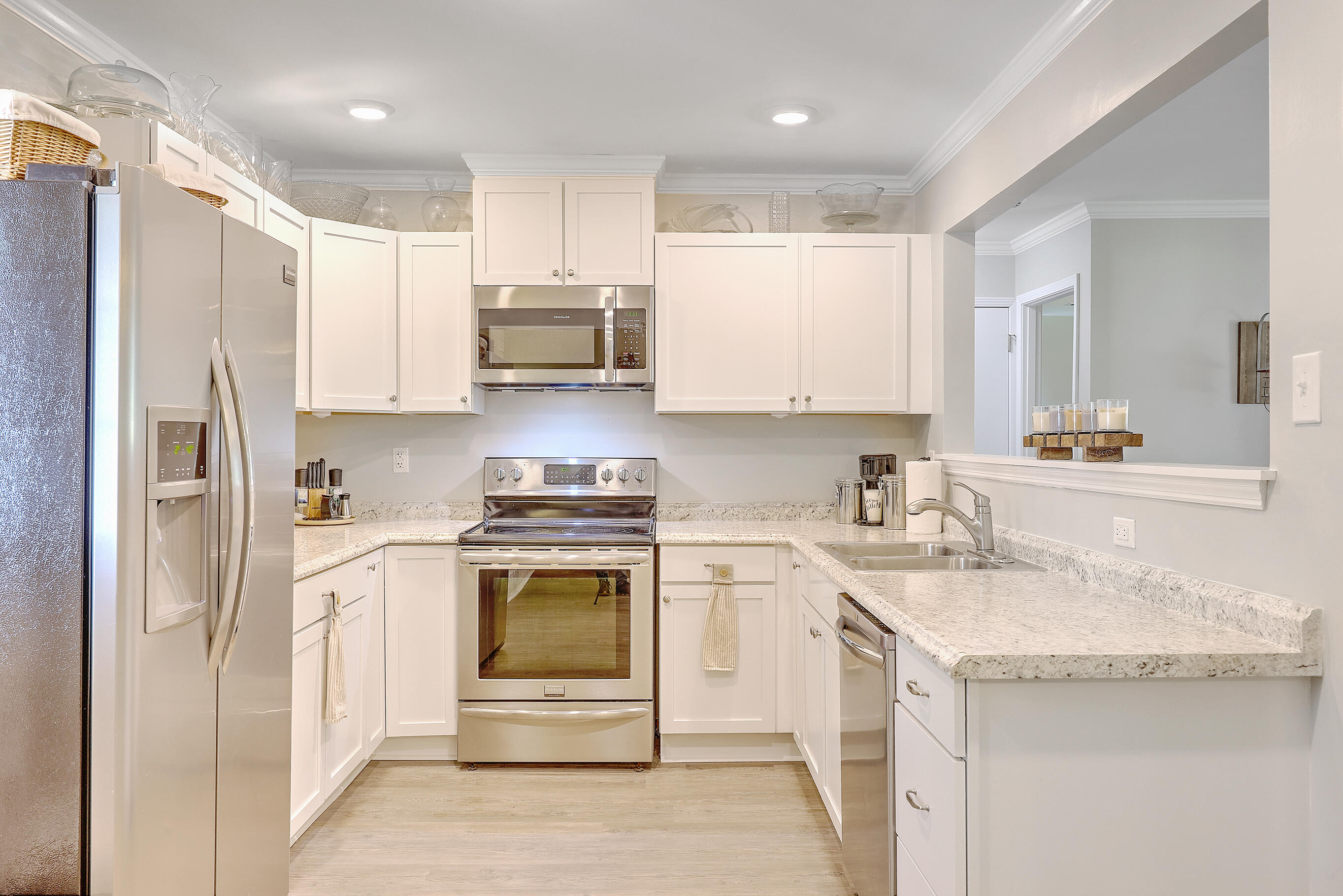 100 Haynesville Road Moncks Corner, SC 29461 - Photo 8 of 33 Stainless appliances