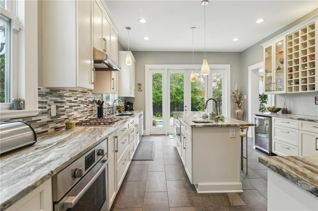 8001 Hickory Street New Orleans, LA 70118 - Photo 12 of 35