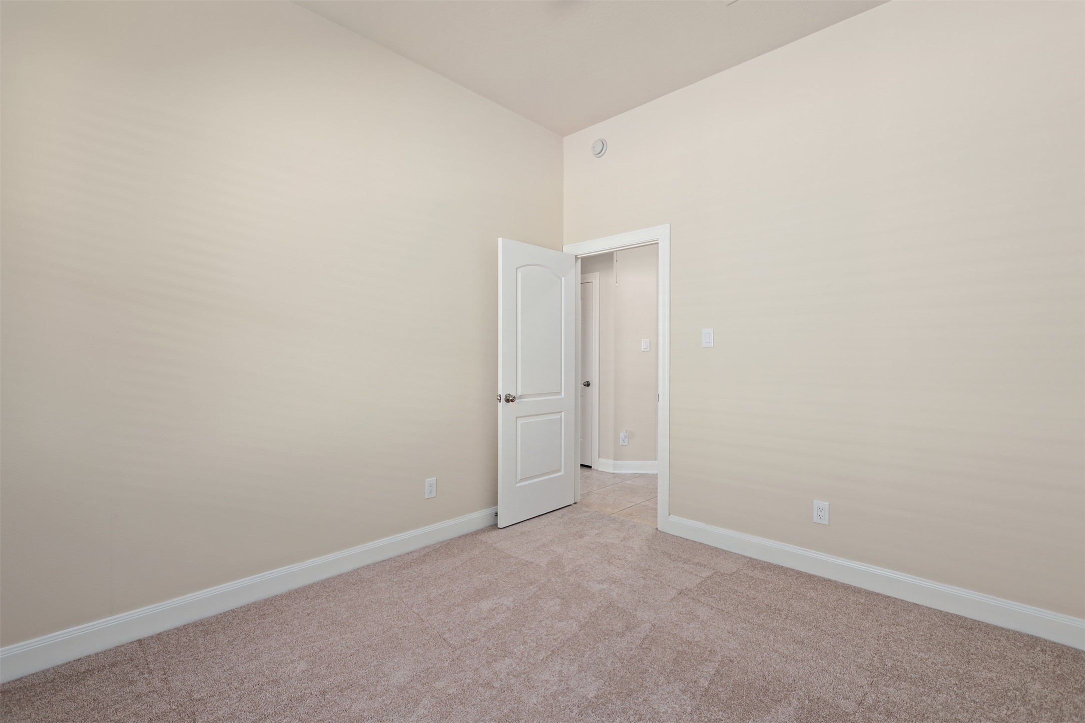 5026 Gulf Stream Lane Bacliff, TX 77518 - Photo 13 of 20 a view of an empty room