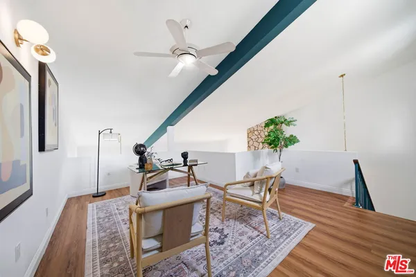 $849,000 | 725 South Barrington Avenue, Unit 304, Los Angeles, CA 90049
