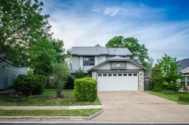 $2,400 | 2112 Waterway Bend, Austin, TX 78728
