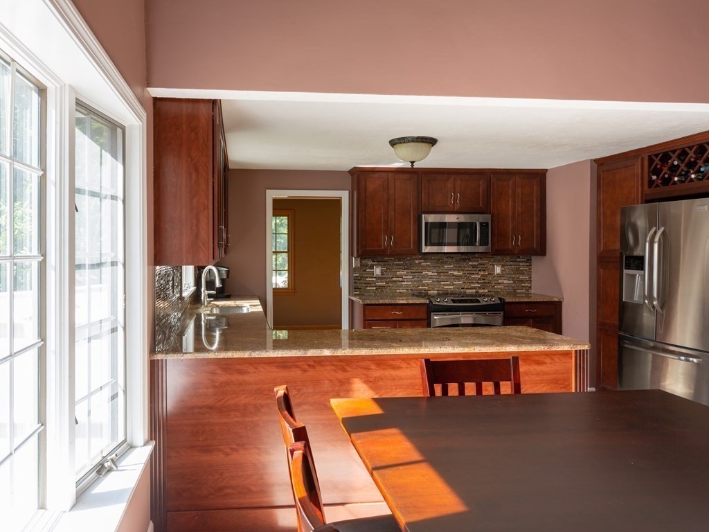 18 Scotch Dam Road Easton, MA 02375 - Photo 5 of 36 Gallery Image 5
