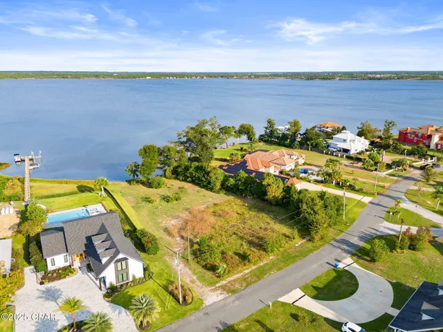 $850,000 | 601 North Bay Drive, Lynn Haven, FL 32444