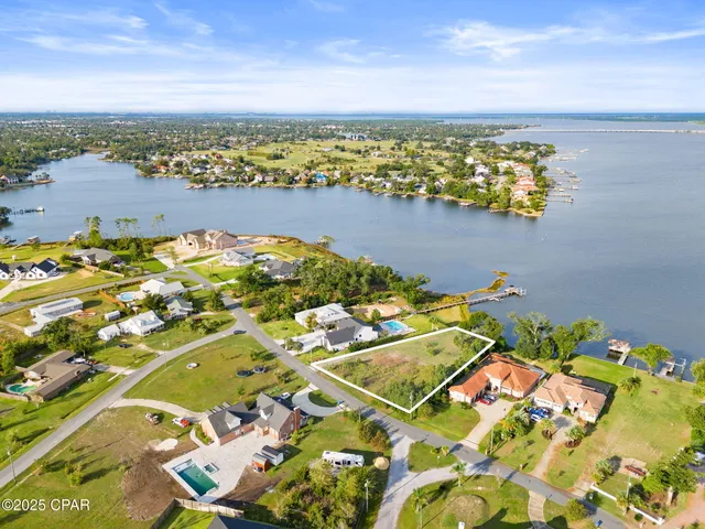 $850,000 | 601 North Bay Drive, Lynn Haven, FL 32444