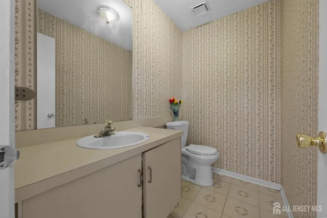 $525,000 | 99 Woodmere Drive, Parlin, NJ 08859