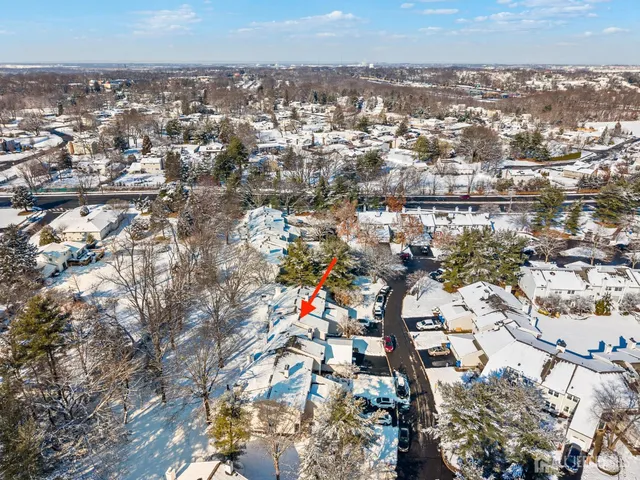 $525,000 | 99 Woodmere Drive, Parlin, NJ 08859